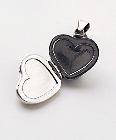 Luxury openwork heart .925 silver locket open without pictures