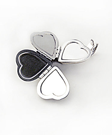 Luxury clover shaped.925 silver locket open