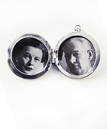 Luxury round .925 silver locket open with pictures